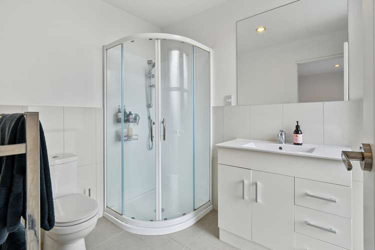 25 Popokatea Drive Takanini_18