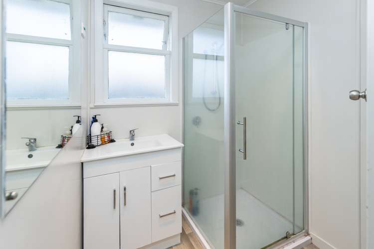 22 Sefton Crescent Chartwell_14