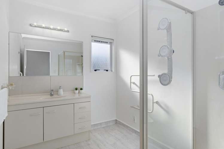 18 Millwood Place Silverstream_18