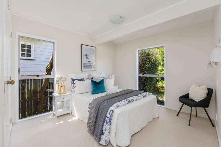 6/110 Norman Lesser Drive St Johns_17