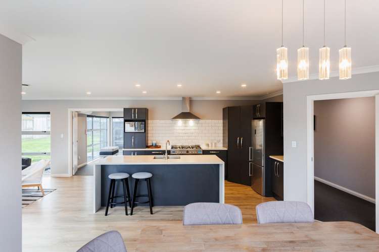 7 Galea Grove Kelvin Grove_7