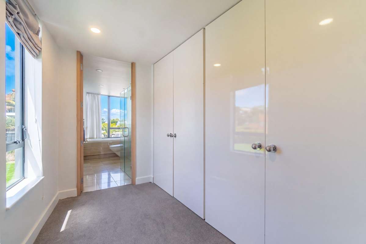 3/47 Tamaki Drive_3