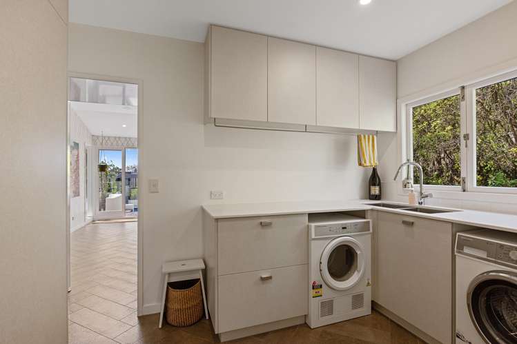 23 and 23A Balmoral Lane Redcliffs_13
