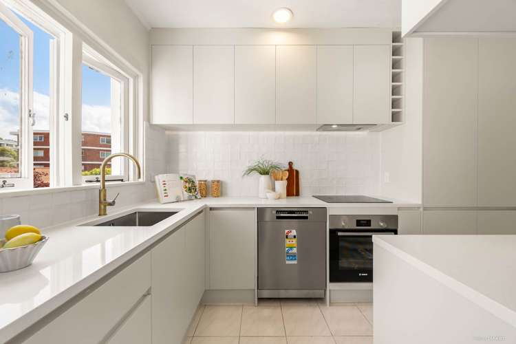 4/105 Tamaki Drive Mission Bay_10