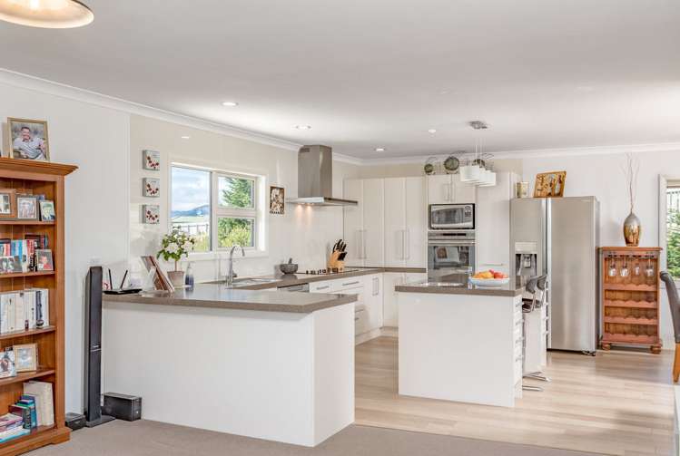 4 Frankie Stevens Place Riverstone Terraces_7
