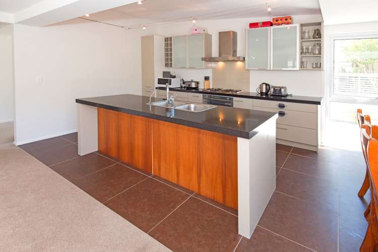 9c Brandon Road Manly_3