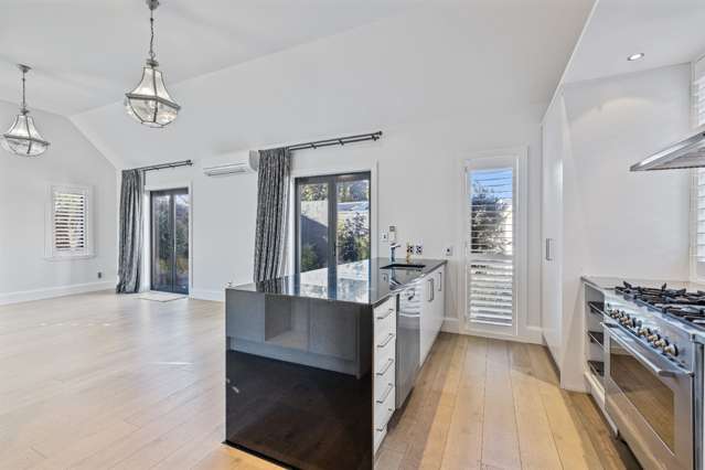 5 Merivale Lane Merivale_2