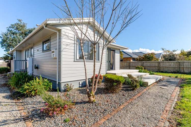 23 Charles Street Carterton_18