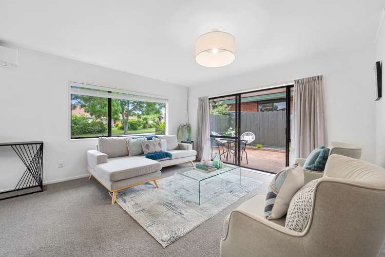 2/98 Mirrabooka Avenue Botany Downs_17