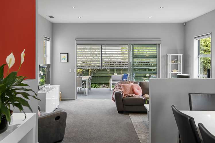 297 Eastern Terrace Sydenham_10