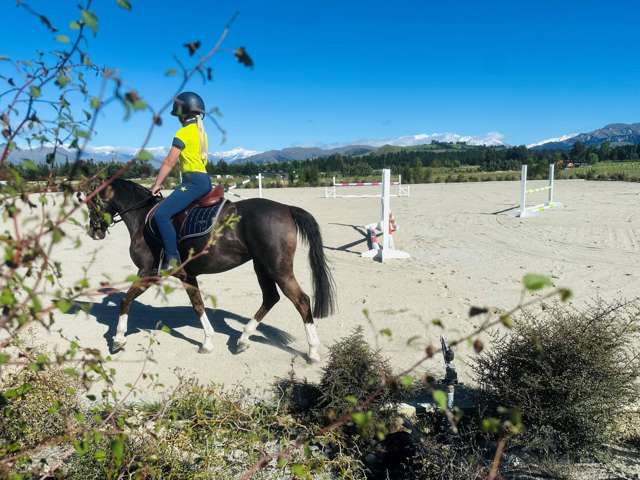 Equestrian paradise close to Wanaka