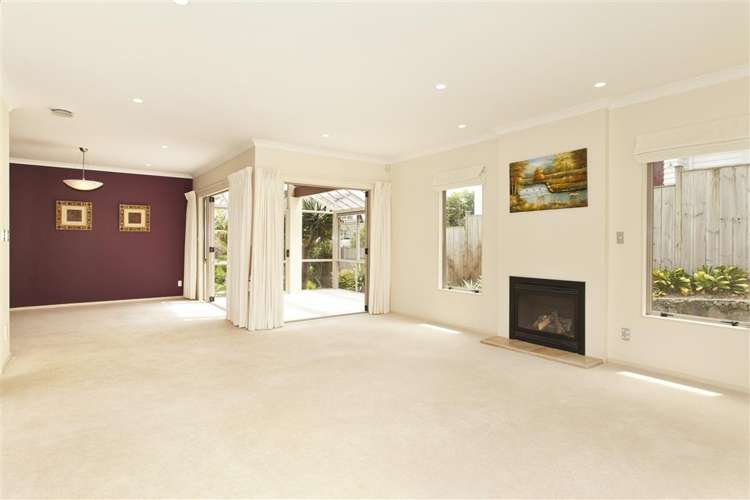 8 Scarboro Terrace Murrays Bay_10