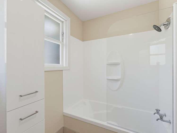 379 Ilam Road Bryndwr_18