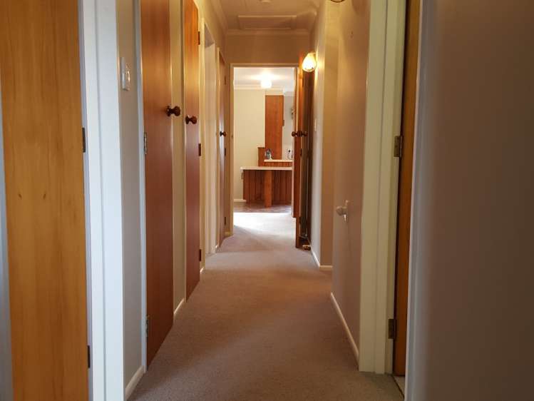 113 Broadway Carterton_12