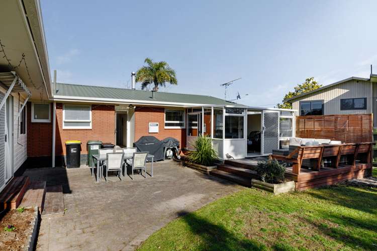 67 Campbell Street Leamington_19