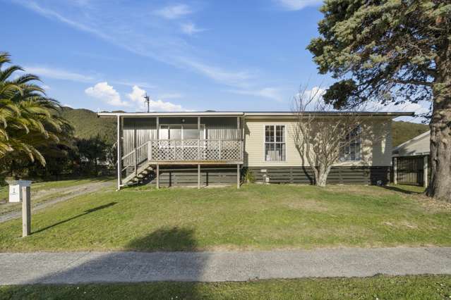 1 Bunratty Grove Wainuiomata_3