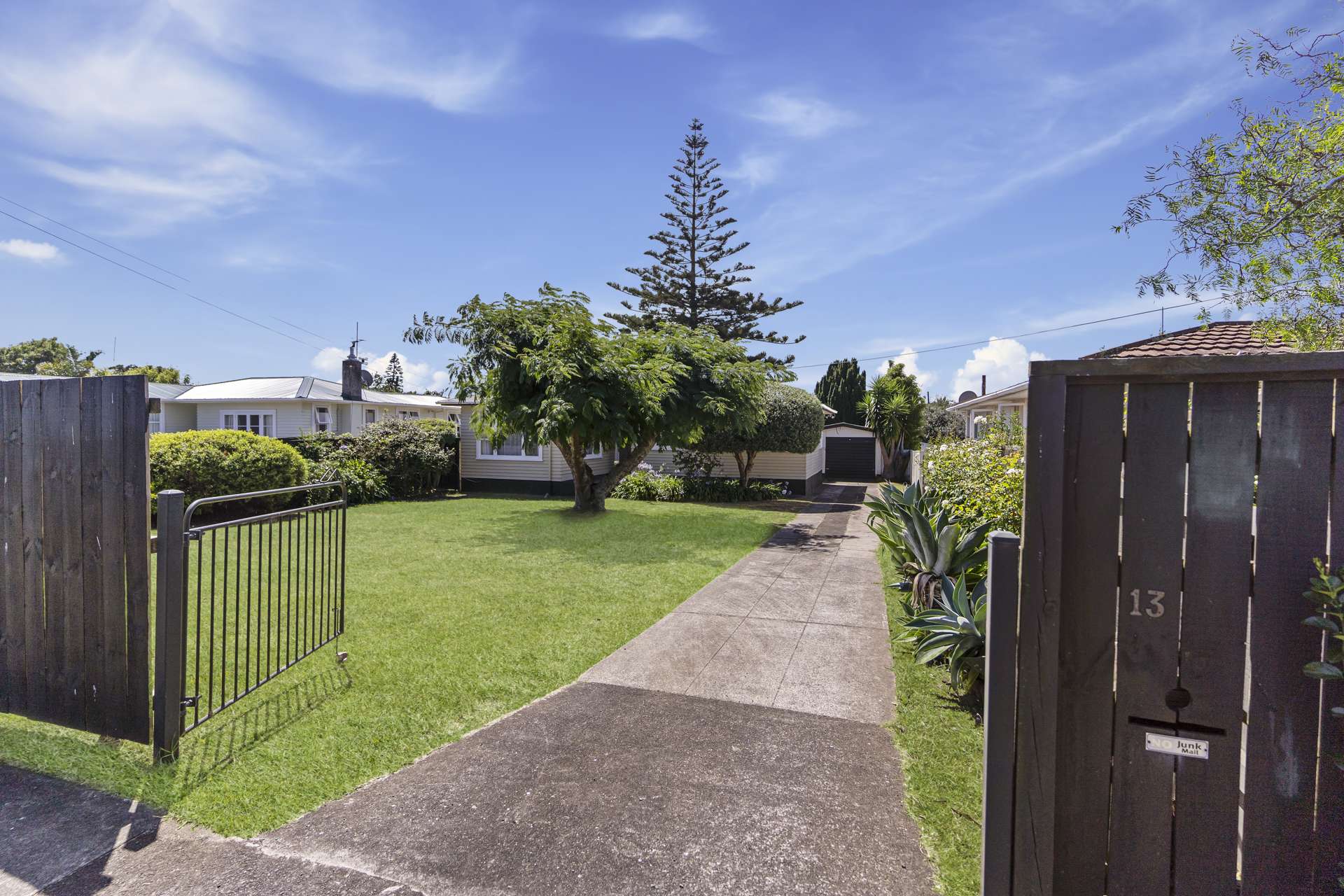 13 Matapouri Road Mangere Bridge_0