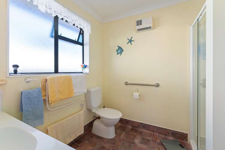 5 Tararua Crescent Otaki_16