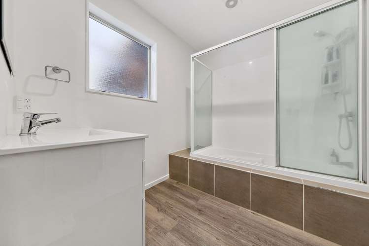 2 John Leith Place Leithfield_9