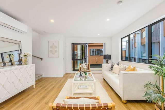 9/6 Woodhouse Place West Harbour_3