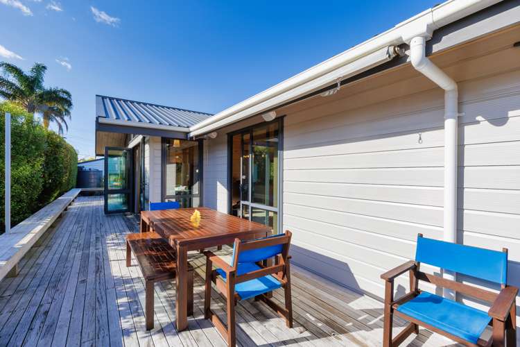 33 Ridge Road Oneroa_16