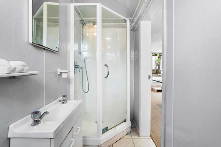 2 Pembroke Crescent Glendowie_15