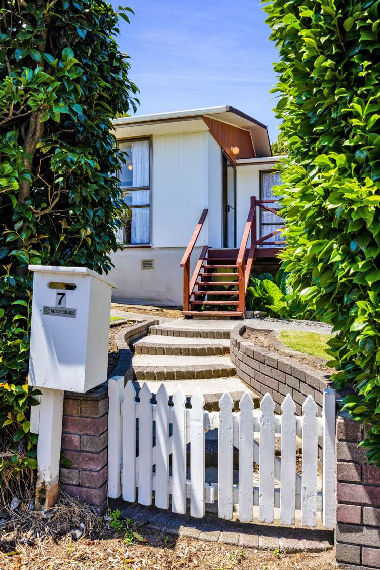 7 Lindaver Grove Merrilands_42