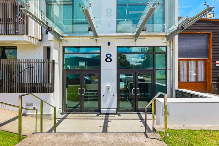 904/8 Waikumete Road Glen Eden_46