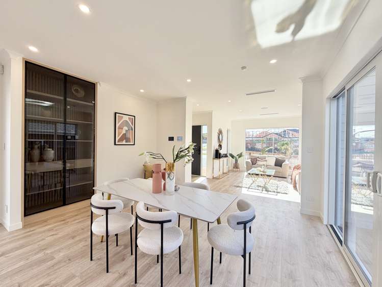 75 Parish Drive_3