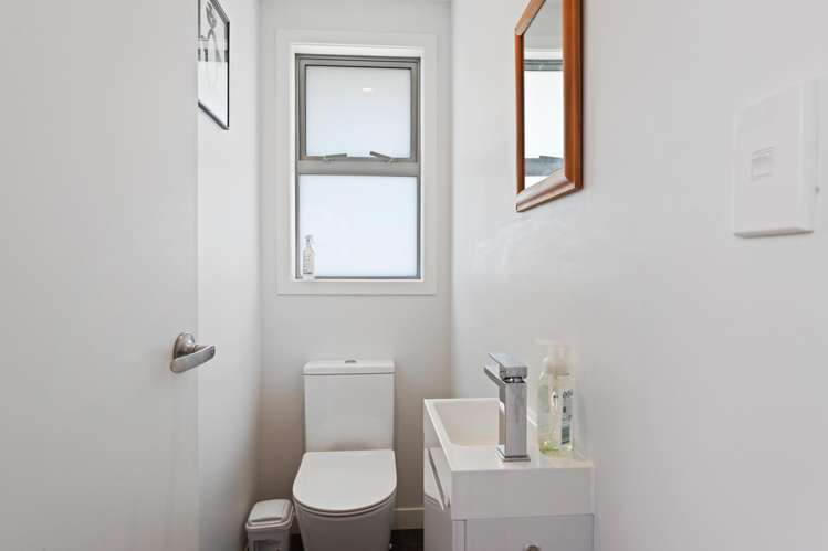 17 Moana Street Otaki Beach_20