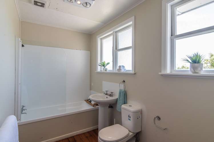 24a Tarawera Road Johnsonville_8