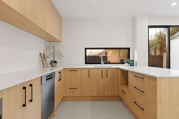 35B Wrights Road Addington_16