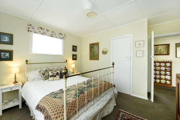 5 Devon Street Stoke_14