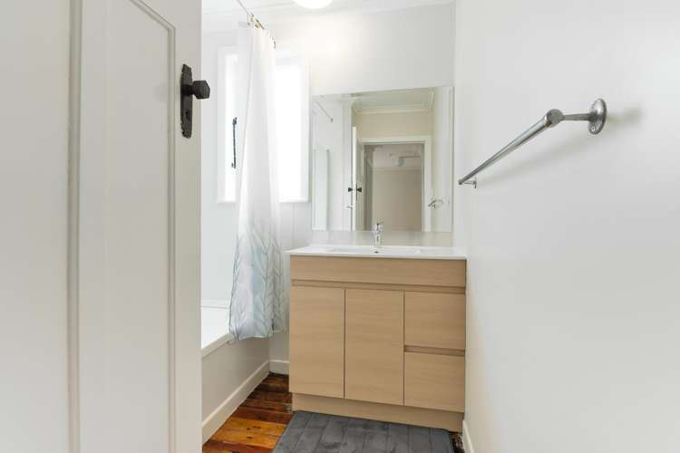 18 Falkirk Street Blockhouse Bay_12