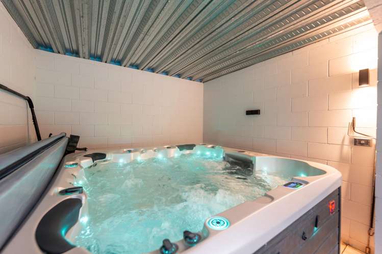 7 Hartles Place Mellons Bay_21