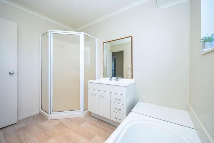 282 Thomas Road Rototuna North_18