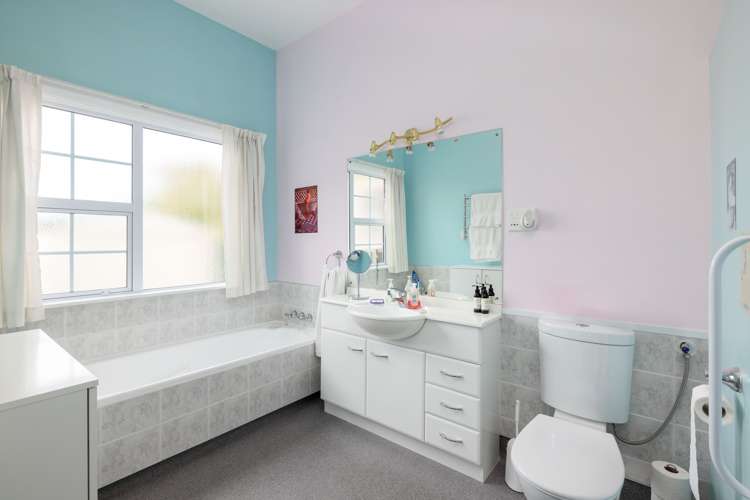 373 Linwood Avenue Bromley_11