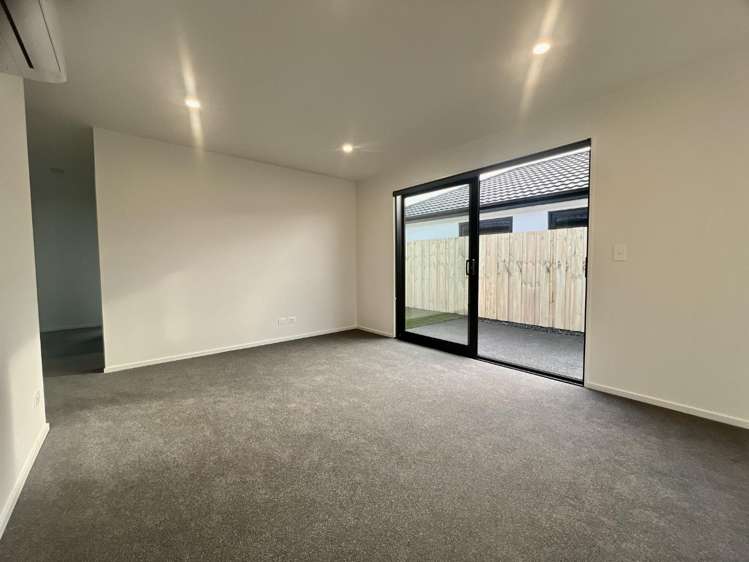 1 Oakvale Lane 1447_5
