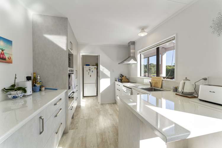 63 Convent Road Otaki_9