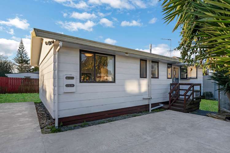 2A Clark Street Manurewa_15
