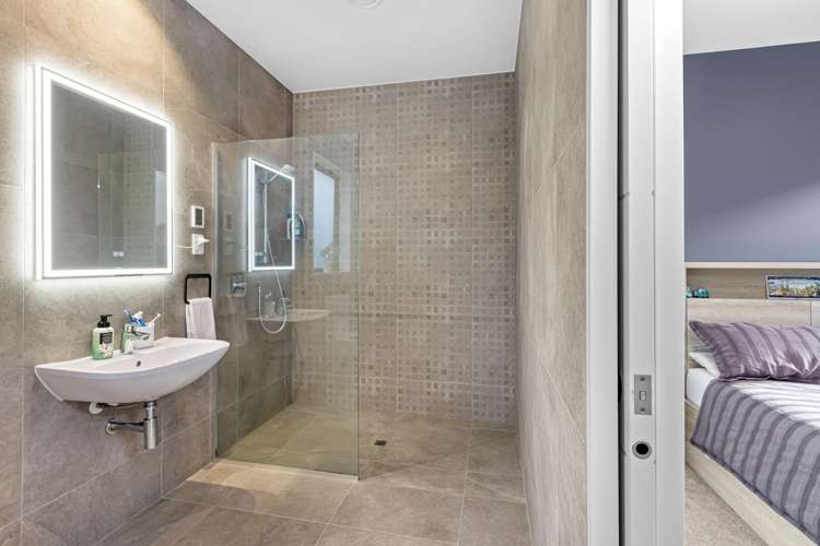 61 Symes Drive Red Beach_23