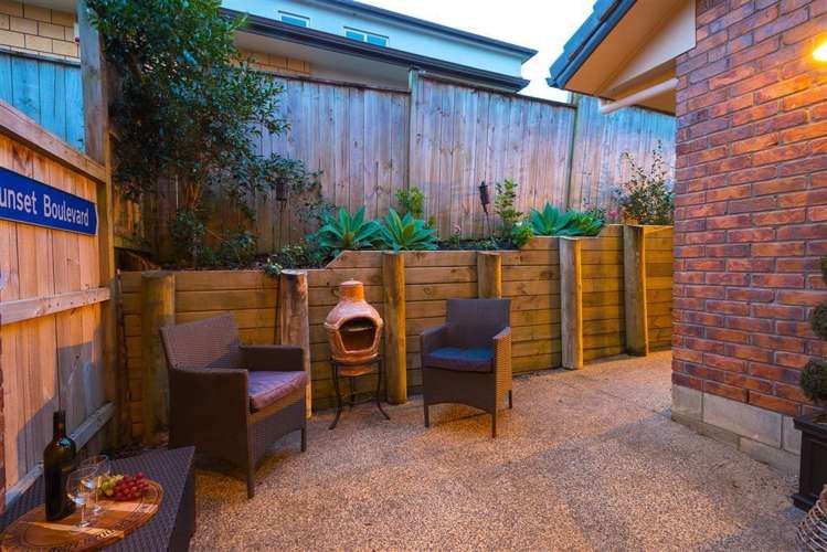 13 Gibbston Crescent Flat Bush_19