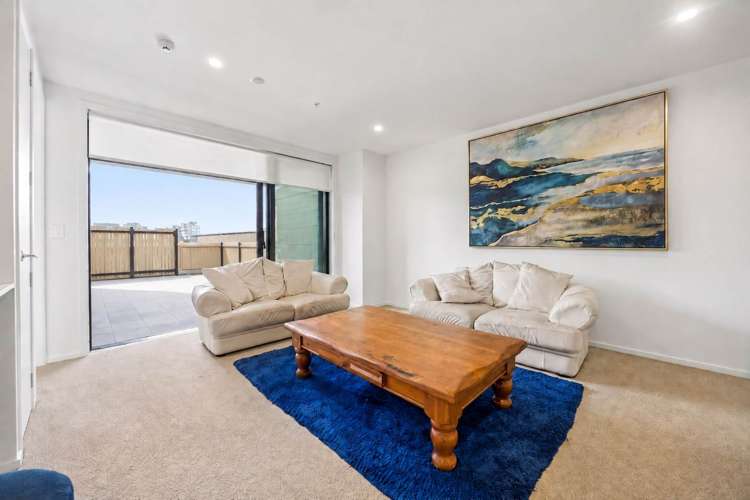 204/8 Waikumete Road Glen Eden_17