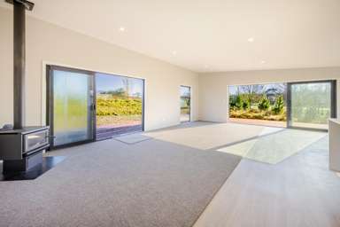 296 White Road_2