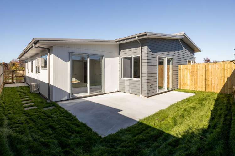 2/290 Dixon Road Fitzroy_11