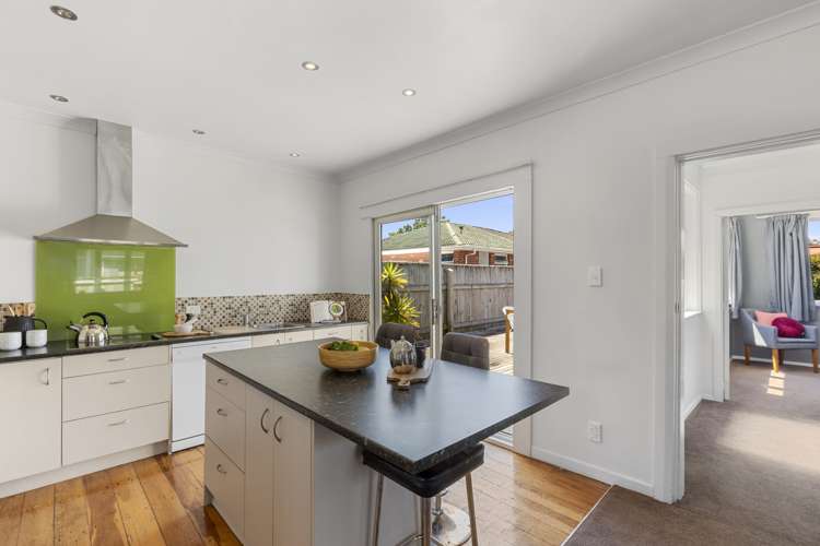 15 Sutherland Avenue Silverstream_4