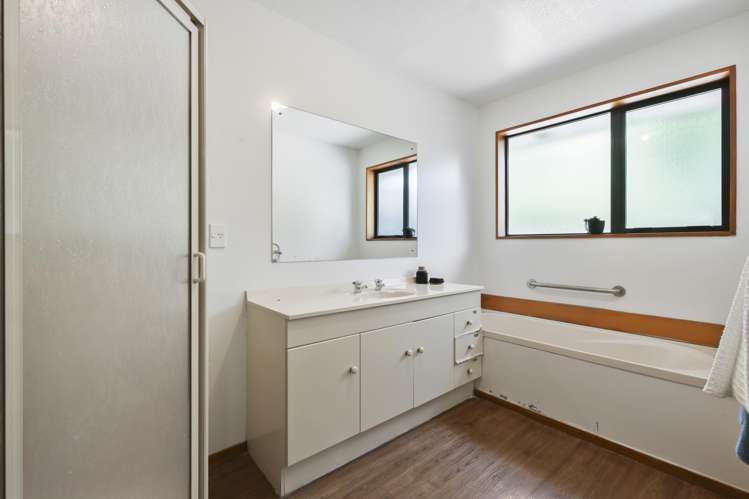 5 Cardigan Bay Place Addington_12