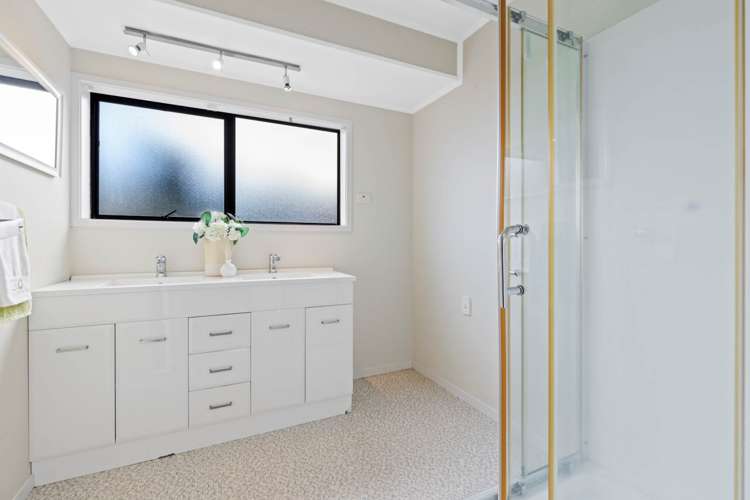 49 Luton Avenue Sunnyhills_9