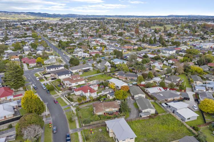2/6a Bunnythorpe Road Papakura_13