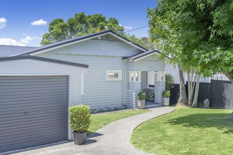 4 Lloyd Avenue Mount Albert_17